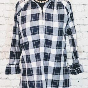 Ann Taylor Loft Navy & White Button Down Shirt
